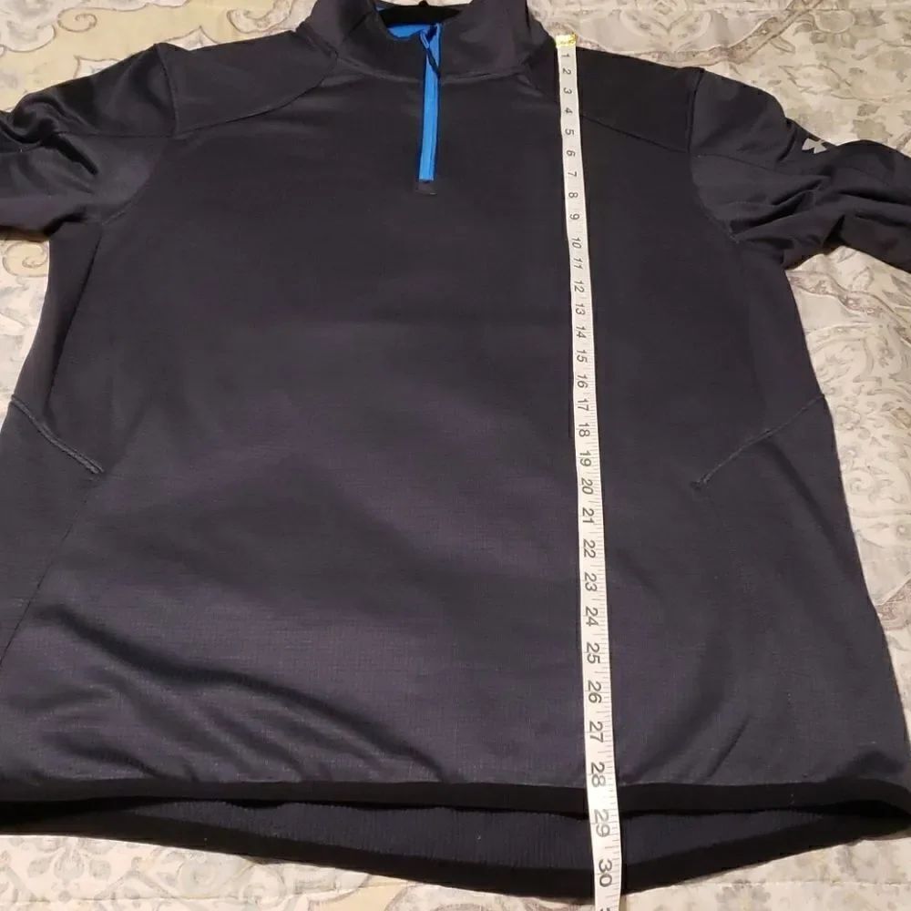 UNDER Armour Cold Gear - Picture 3 of 8